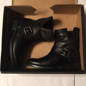 Frye Natalie Engineer Boots size 7 Black EUC!